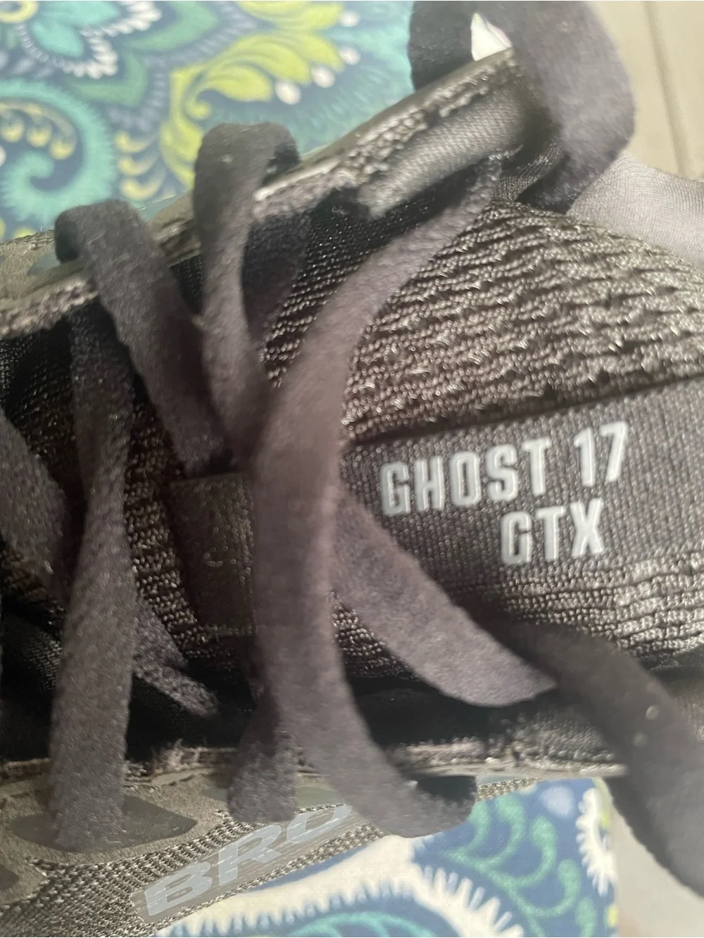 Brooks Men's Black Ghost 17 Running Shoes Gore-Tex  waterproof size 10